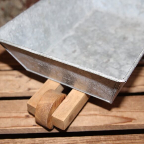 NEW Galvanized Metal & Wood Fall Farmhouse Wheelbarrow Decor Box - Picture 7 of 11